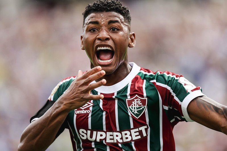 Hércules, volante do Fluminense