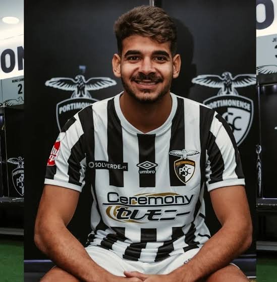 João Neto está de volta ao Fluminense após empréstimo ao futebol português