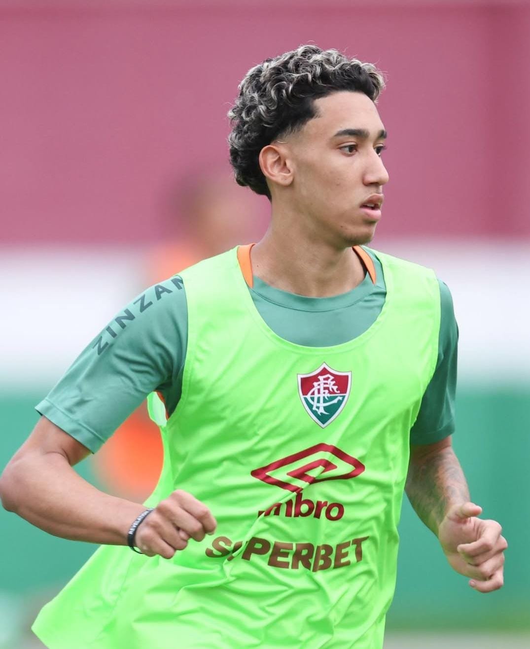 Sub-20 terá quatro atletas que estavam a serviço dos profissionais no clássico