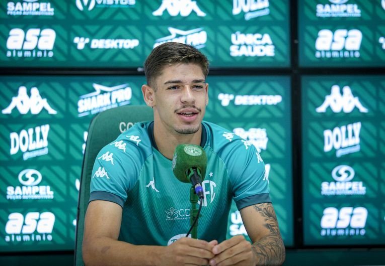 Emprestado pelo Fluminense, Lucas Justen marcou seu primeiro gol pelo Guarani
