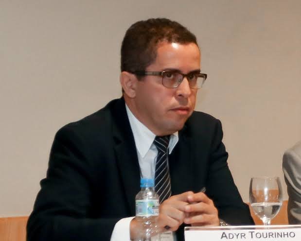 Pré-candidato à presidência do Fluminense, Ademar Arrais define seu vice-geral