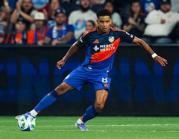 Fluminense faz consulta pela situação de atacante. Posição é a grande prioridade Tricolor no mercado.